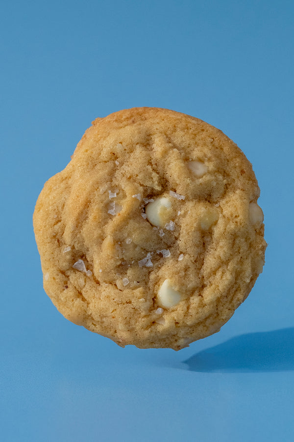 "Aloha" Macadamia White Chocolate Cookies (dozen)