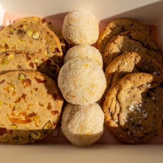 Café Society (1 Dozen Signature Box)